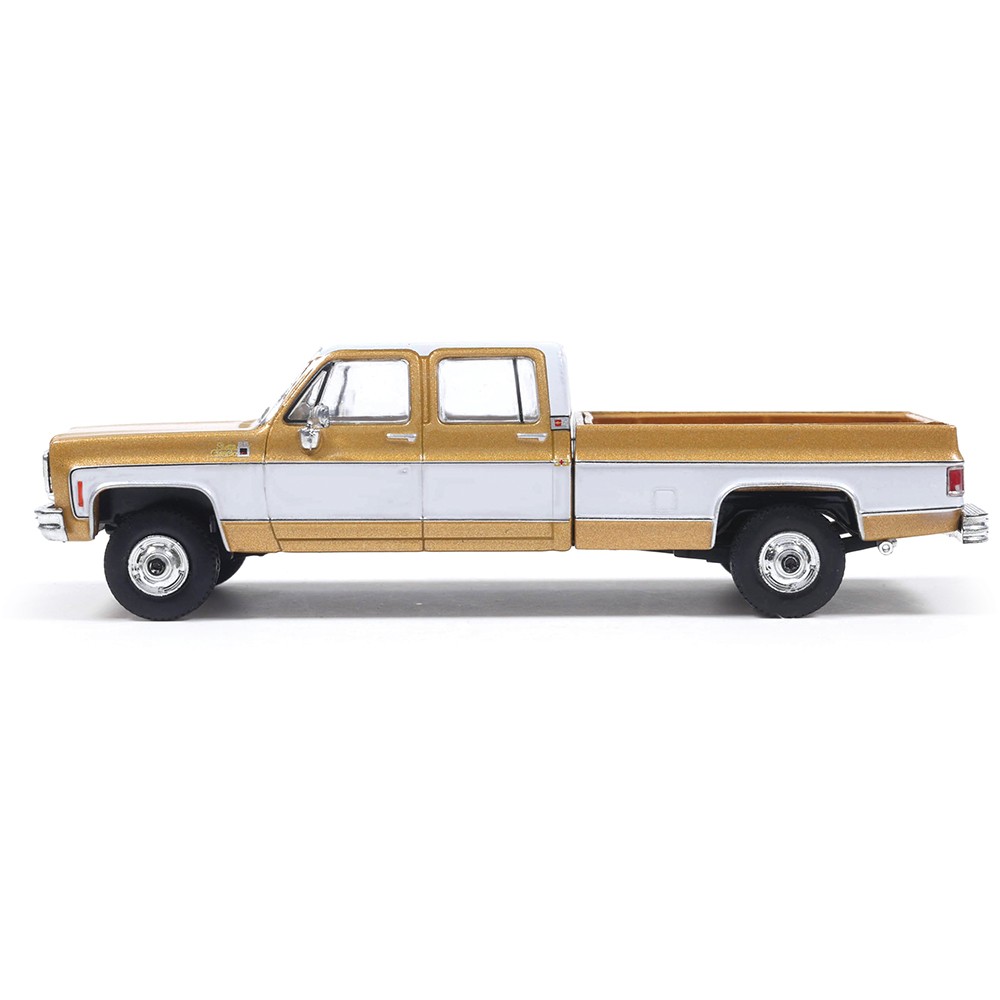 1975 GMC Sierra Classic – Yuba Gold