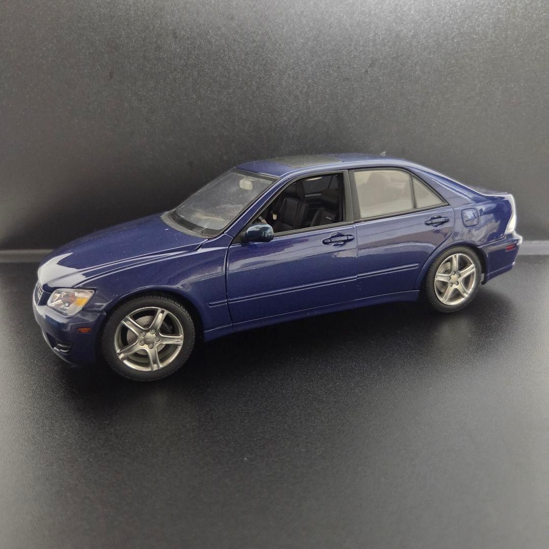 LEXUS IS300 1/18 AutoArt Diecast Car Model Left Hand Drive Altezza Limited