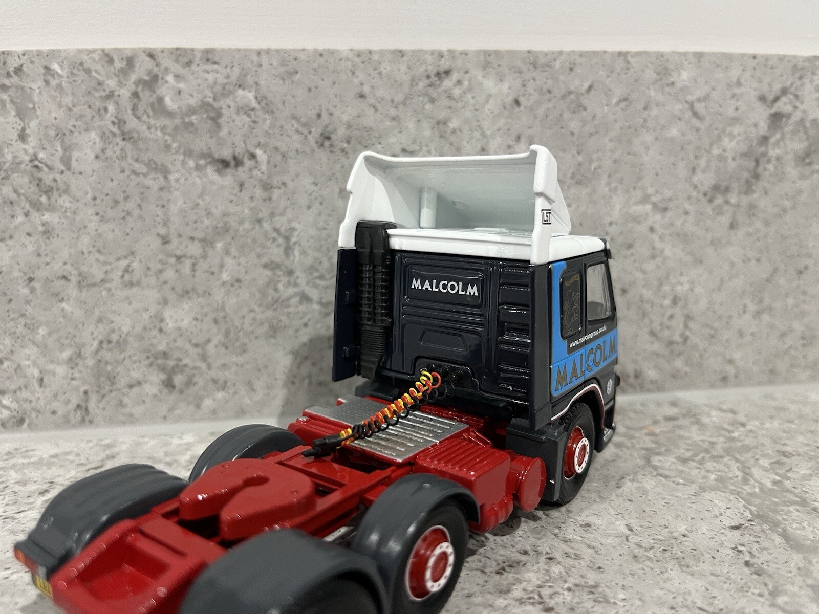 Corgi – Volvo FM Tractor Unit – Malcolm Group – CC99174 – 1:50 – Mint/New