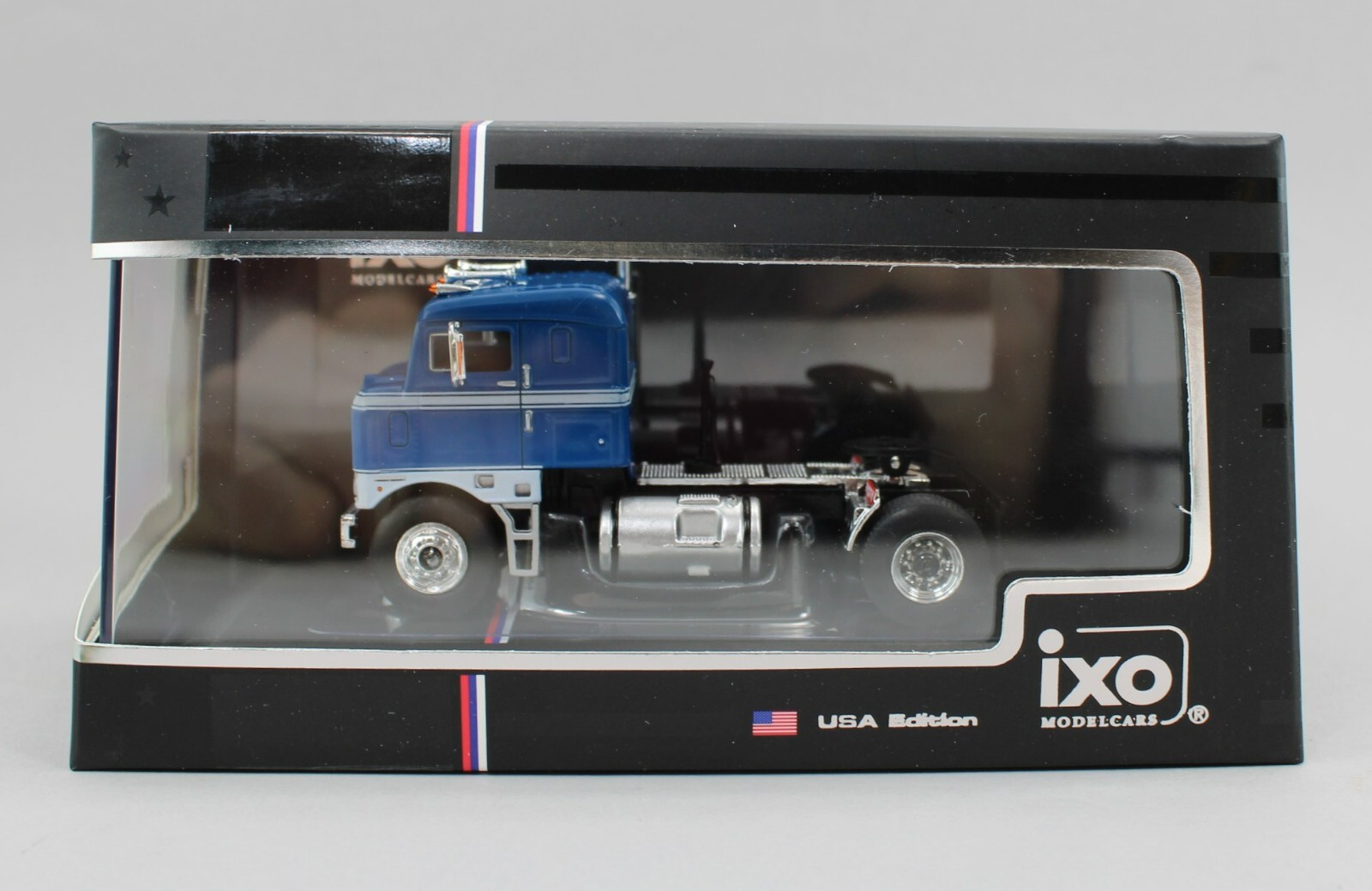 1:64 IXO Models *BLUE & WHITE* 1950 Kenworth Bullnose COE Semi Truck *NIB*