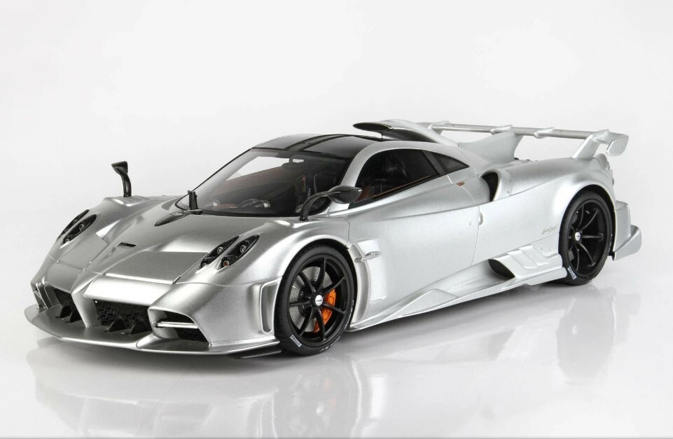 1/18 BBR PAGANI IMOLA MATT SILVER BBR Leather Base Display case P18192D Ltd 220