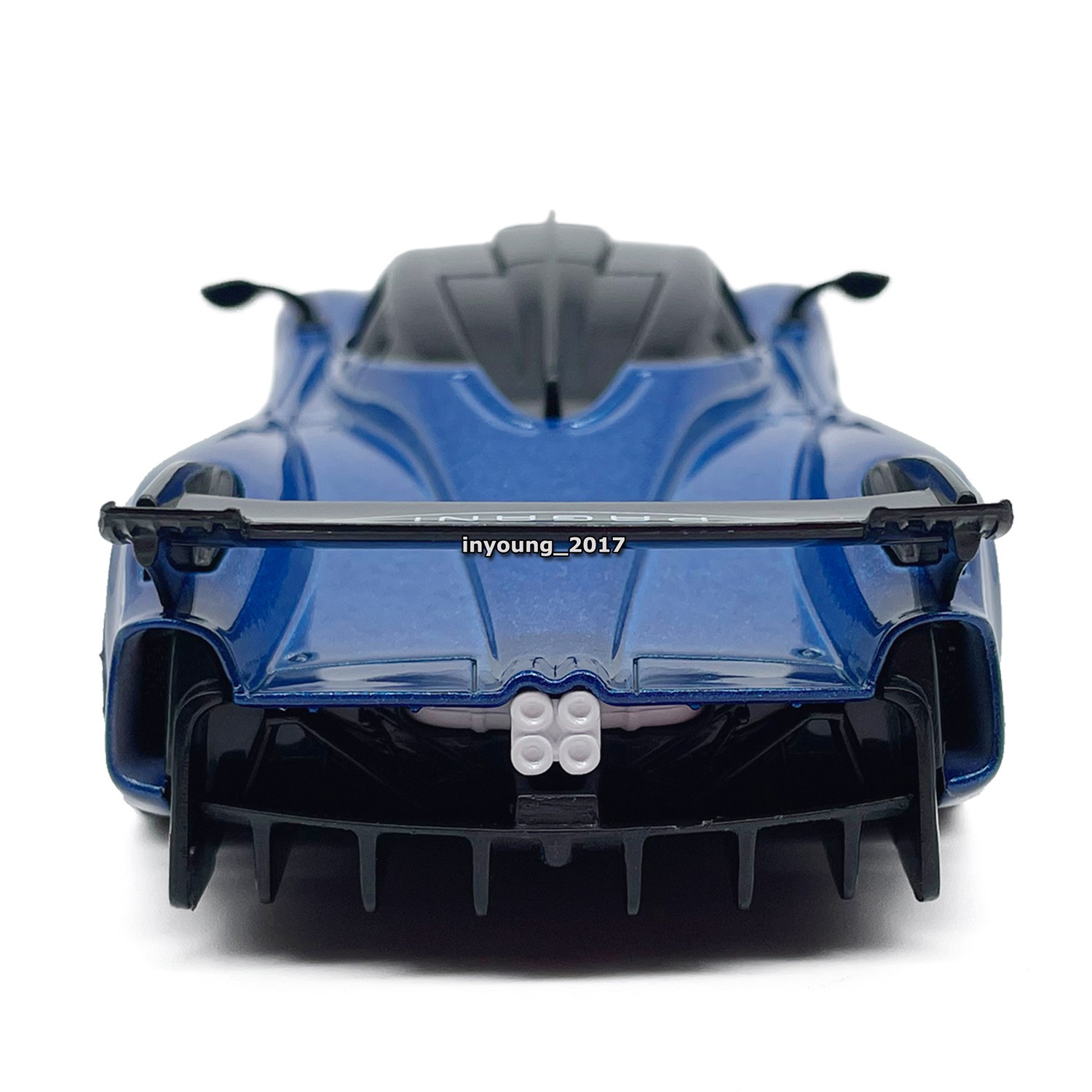 1/36 Pagani Huayra R Model Toy Car Diecast Toy Vehicle Boys Toys for Kids Gifts