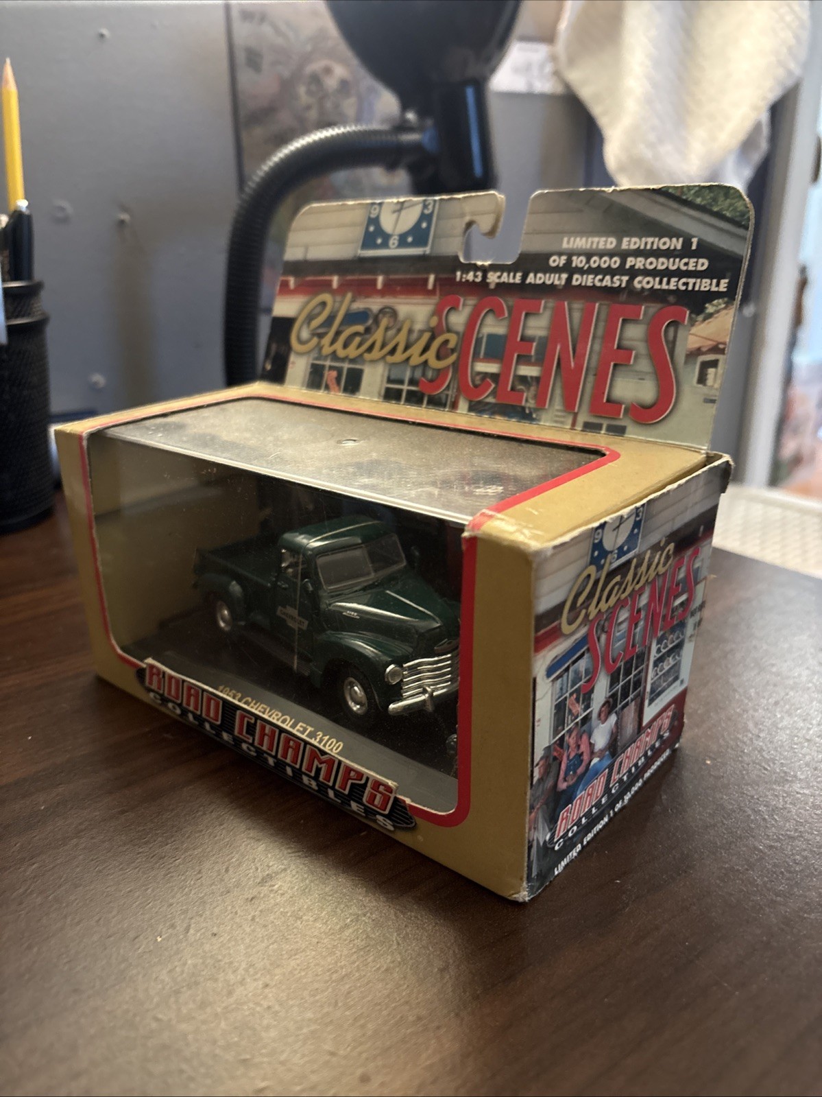 Classic Scenes 1953 Chevrolet 3100 Pickup- 1:43 scale by Road Champs #78000 NIB