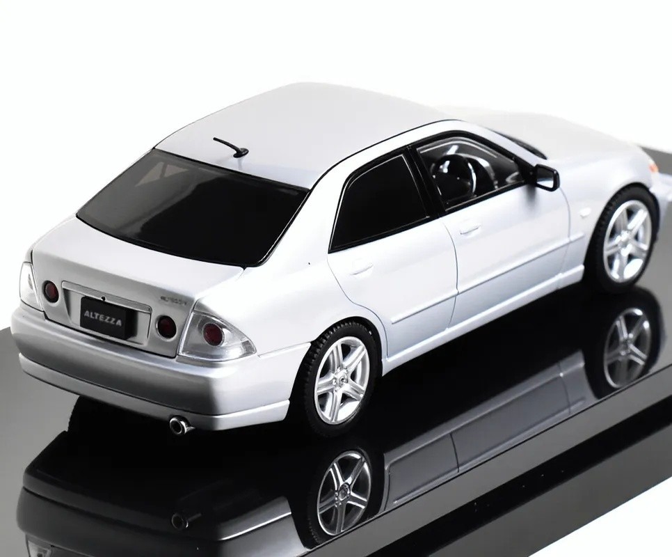 Hobby Japan 1:64 Silver Altezza RS200 Sedan Sports Model Diecast Metal Car