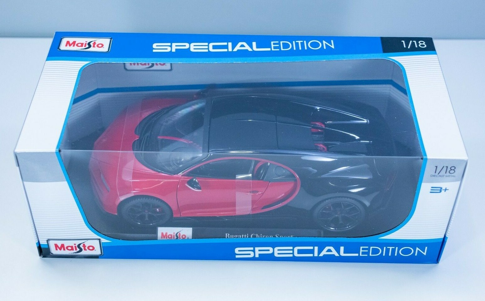 Maisto 1:18 Diecast Model Special Edition – Bugatti Chiron Red / Black