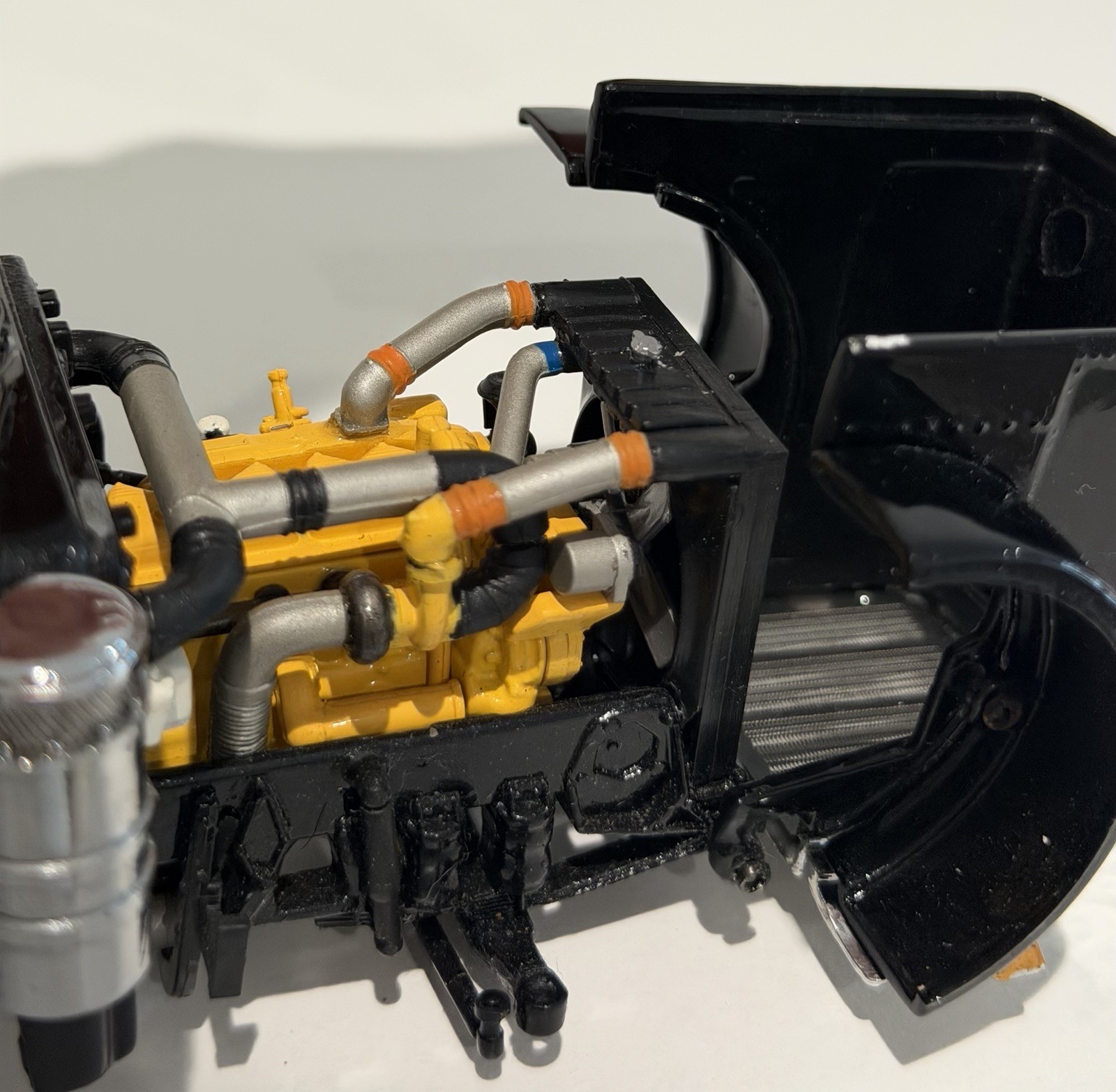 Peterbilt Truck Tractor Trailer Unit in Black by Franklin Broken