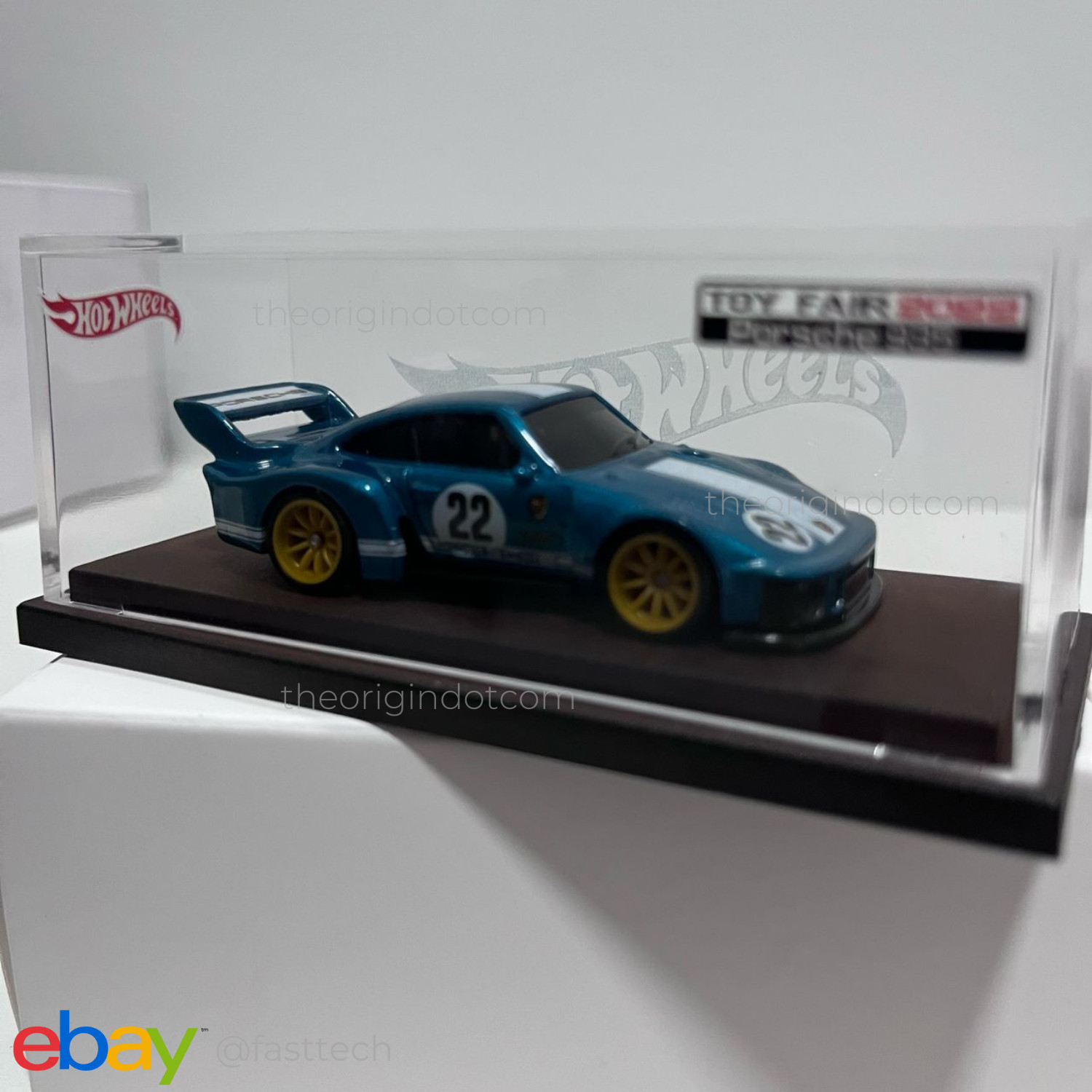 Hot Wheels Porsche 935 Toy Fair 2022 Custom Candy Blue w/ Display Case