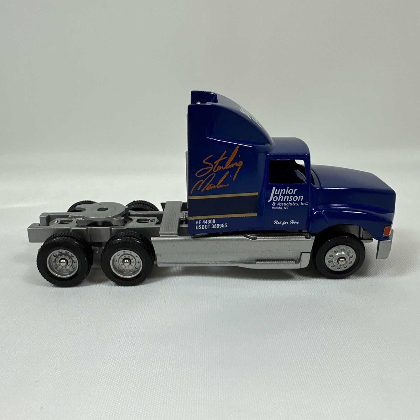 Winross Diecast Tractor Trailer Semi – American Racing Scene 12 Sterling Martin