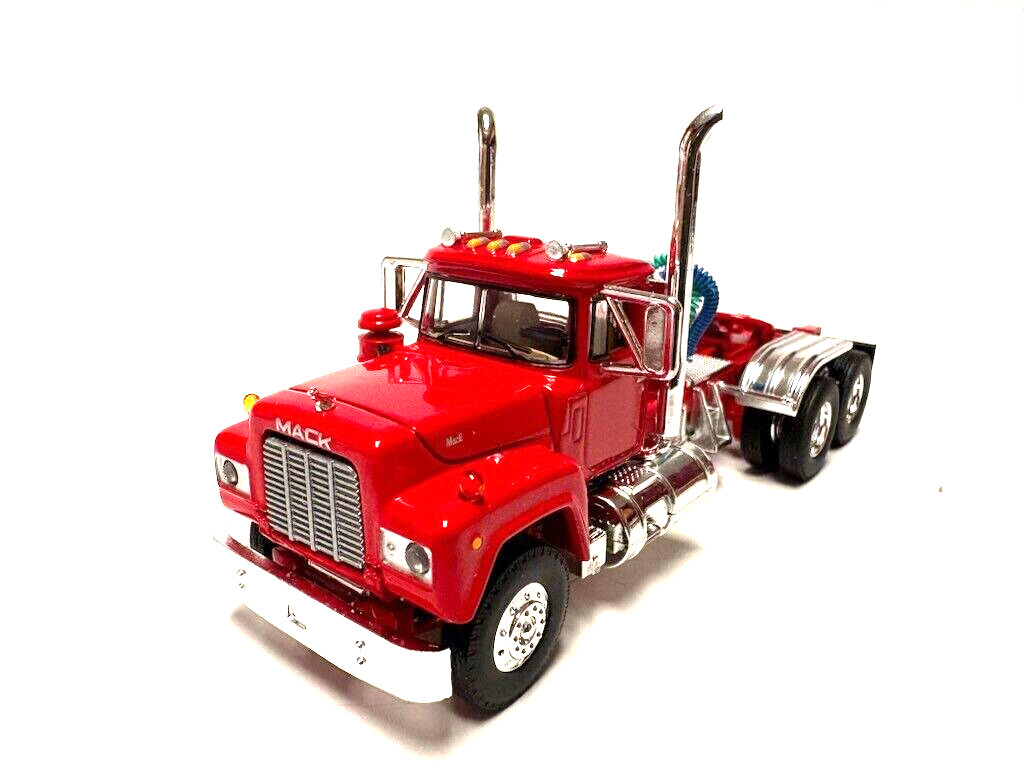 DCP FIRST GEAR 1/64 SCALE R MODEL MACK DAY CAB, RED & CHROME