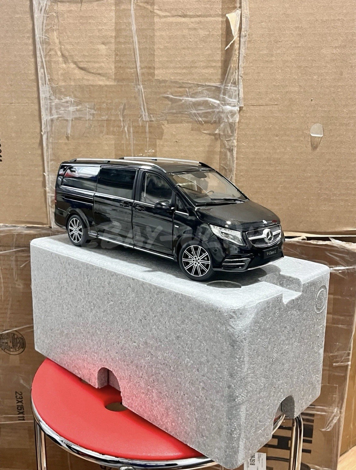 1:18 Scale Mercedes-Benz Vito Viano LWB Black Bus Minivan Diecast Model Car