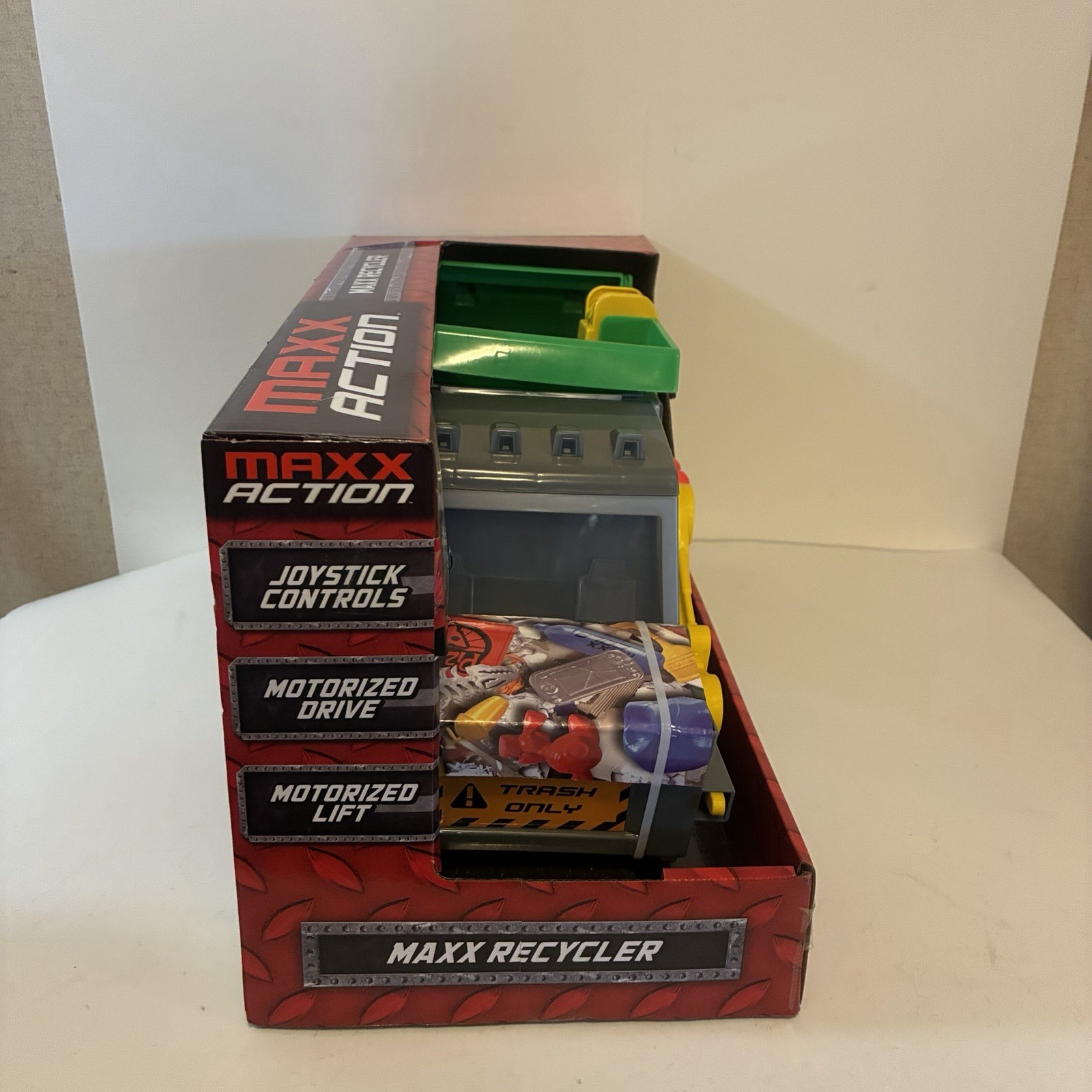 Maxx Action Maxx Recycler Toy Vehicle 16 Pieces Dual Joystick Motorized