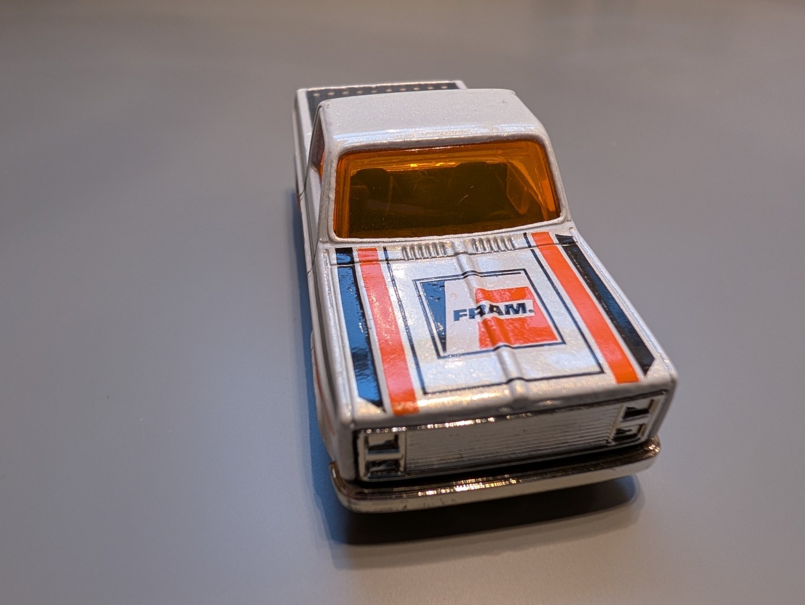 HOT WHEELS ’83 CHEVY SILVERADO FRAM WHITE TOYS R US EXCLUSIVE (LOOSE) VHTF!