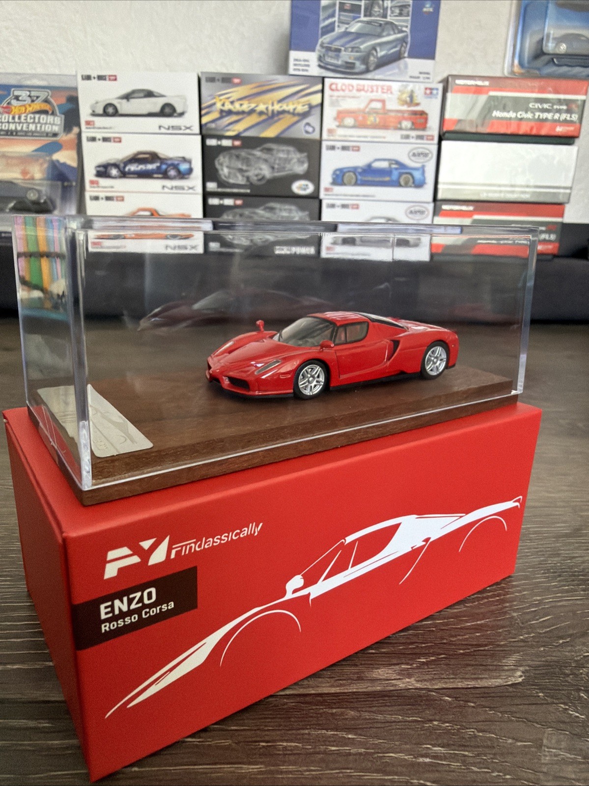 Find Classically 1:64 Ferrari Enzo Rosso Corsa Red W/ Wooden Base & Acrylic