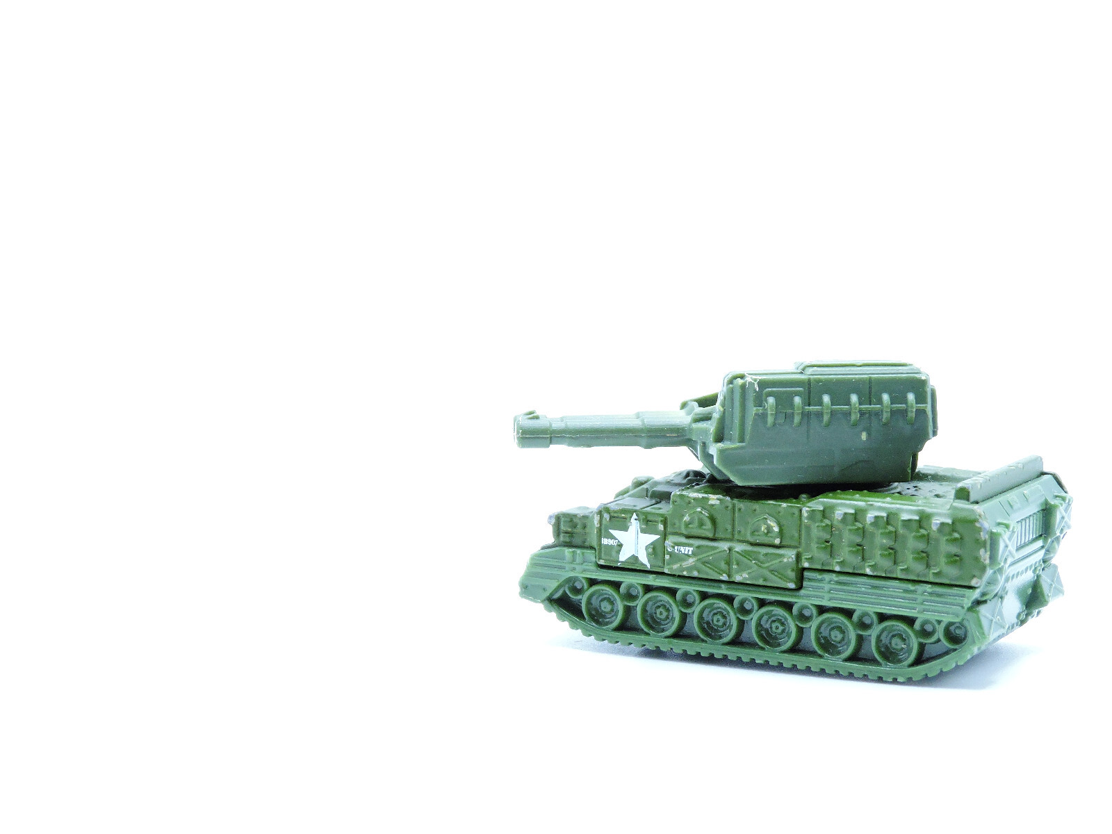 2018 Matchbox #78 MB907 Blockade Buster MATTE GREEN C-UNIT ARMY MILITARY TANK