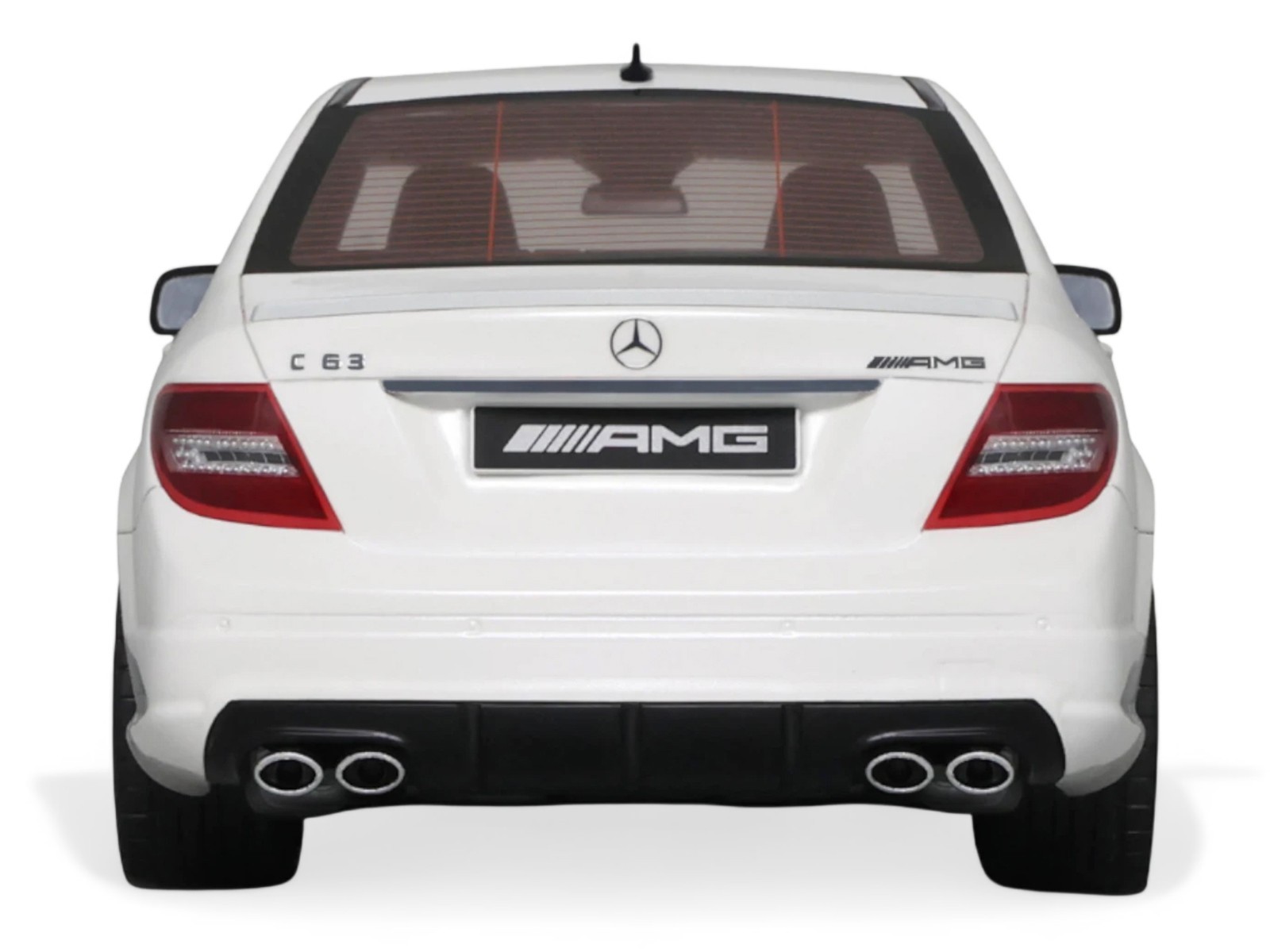 2007 MERCEDES-BENZ C63 AMG DIAMOND WHITE 1/18 MODEL CAR BY GT SPIRIT GT928