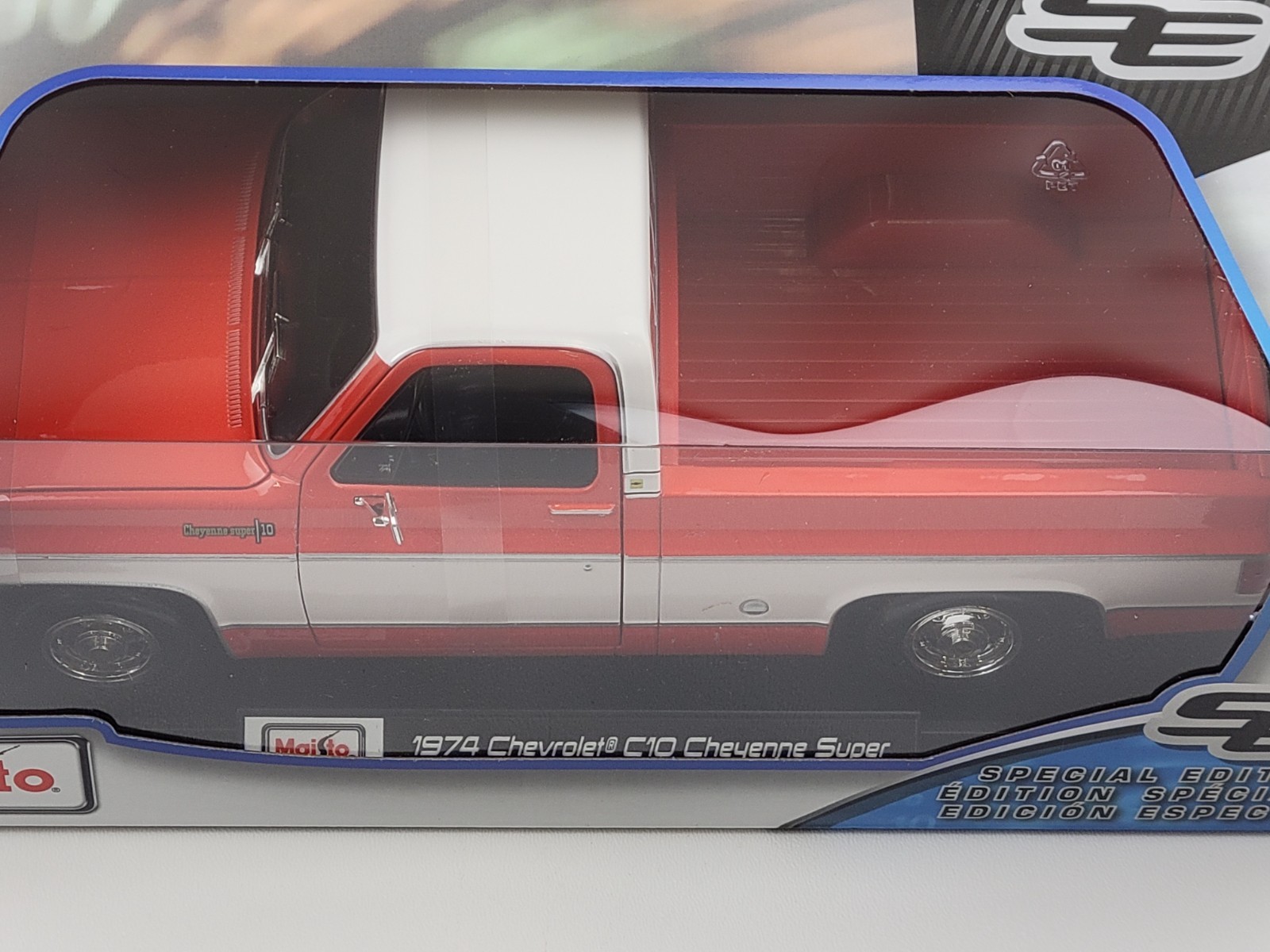 Maisto 1:18 Scale 1974 Chevrolet Chevy C10 Cheyenne Super Pickup Truck Diecast