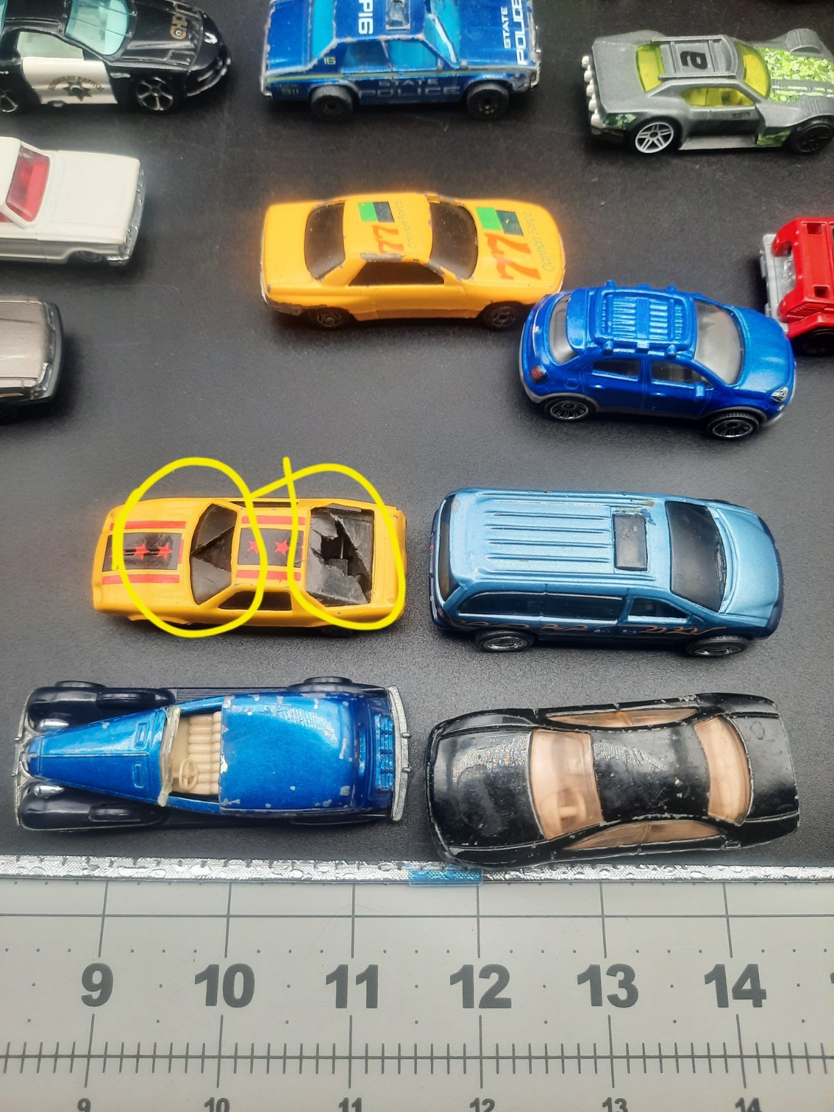 Mixed lot of 17 hot wheels/matchbox cars. Vintage to modern. Most fair shape.
