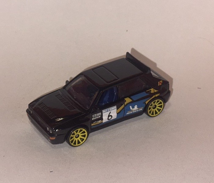 HOT WHEELS Loose Lancia Delta Integrale (Black Version)