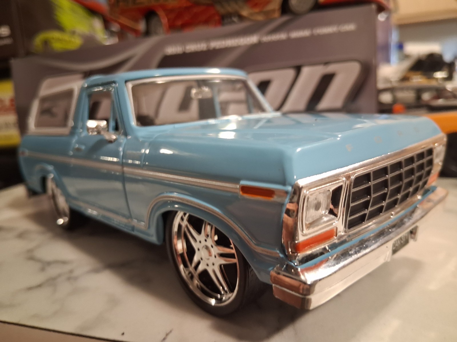 ( Custom Built) 1.24scale Diecast Custom 78 Ford BRONCO SLAMMED( Read Ad Plz)