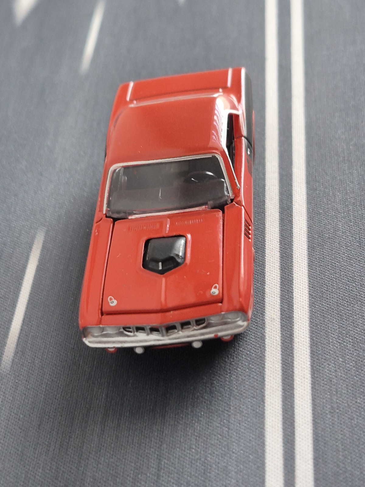 Plymouth HEMI Cuda 426 HEMI 50th Anniversary Limited Edition Orange 1/64