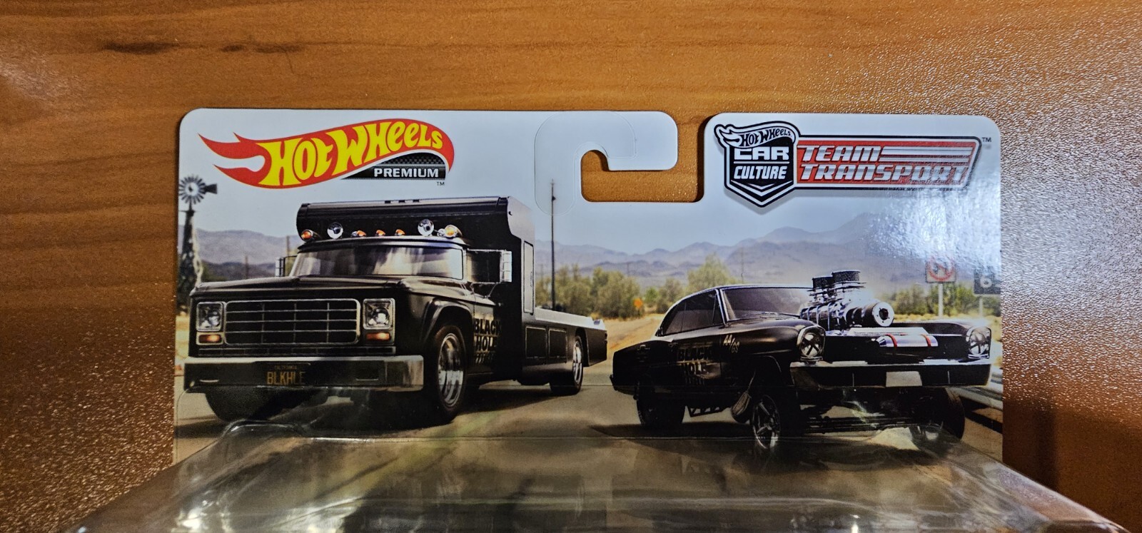 Hot Wheels – Car Culture – ’66 Super Nova Retro Rig