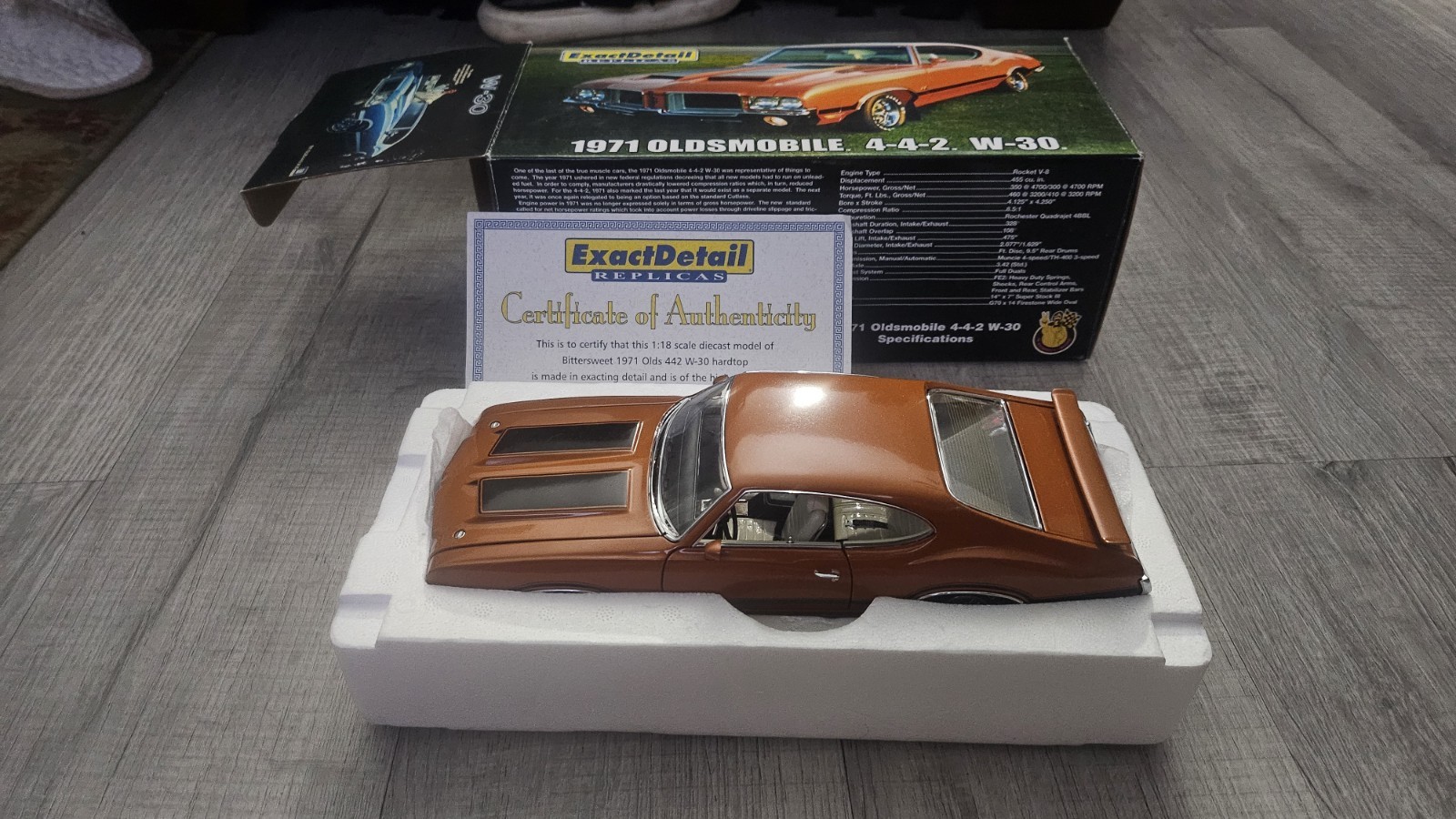 Exact Detail 1/18 1971 Oldsmobile 442 W30 Bittersweet Orange