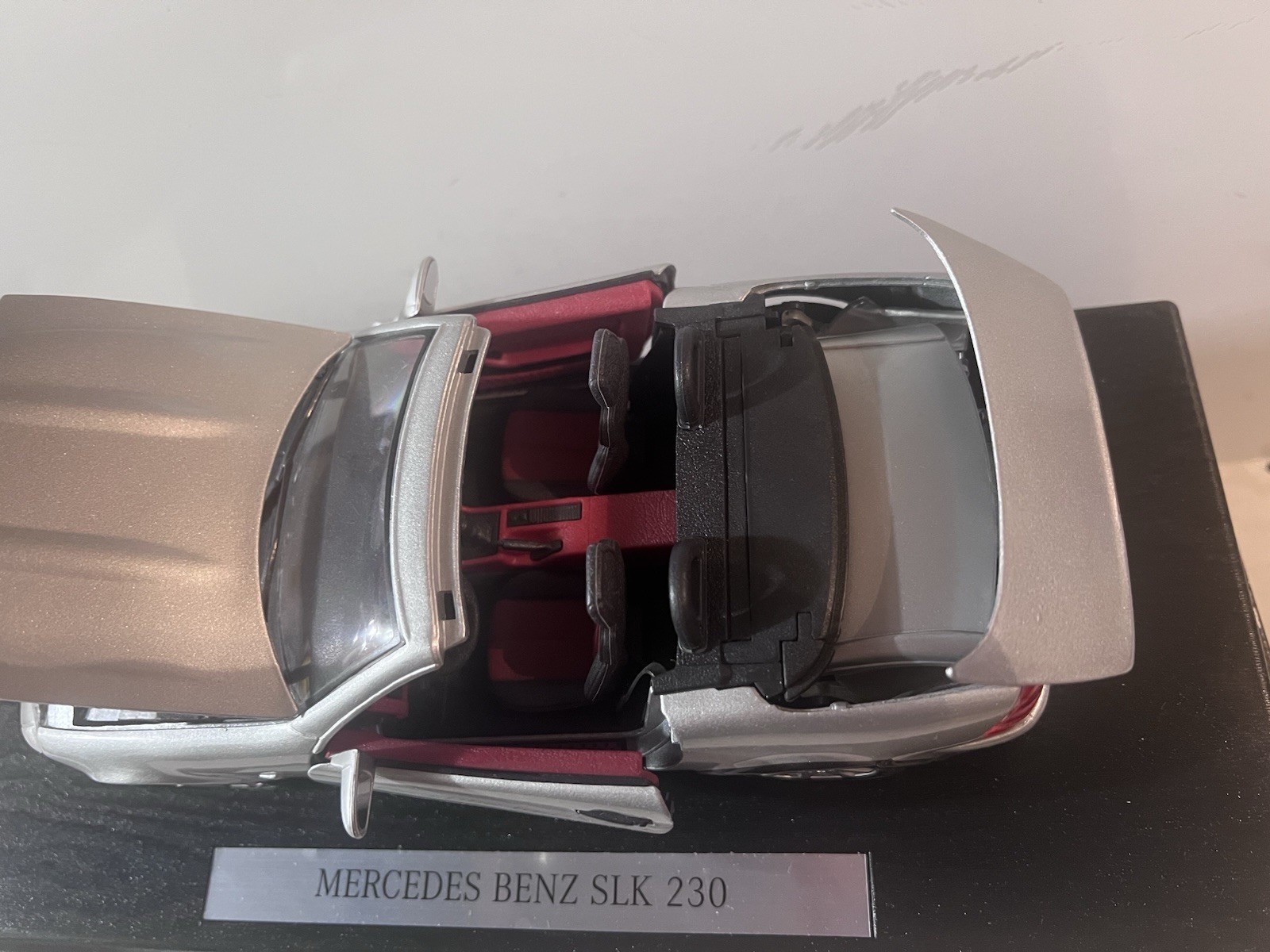 Mercedes-Benz Collection 1:18 1996 Mercedes-Benz SLK 230 Silver Diecast Open