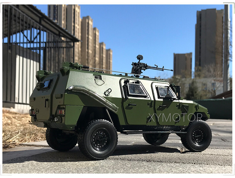 1:18 Dongfeng New Warrior China 70th Anniversary Parade Armored Diecast Model