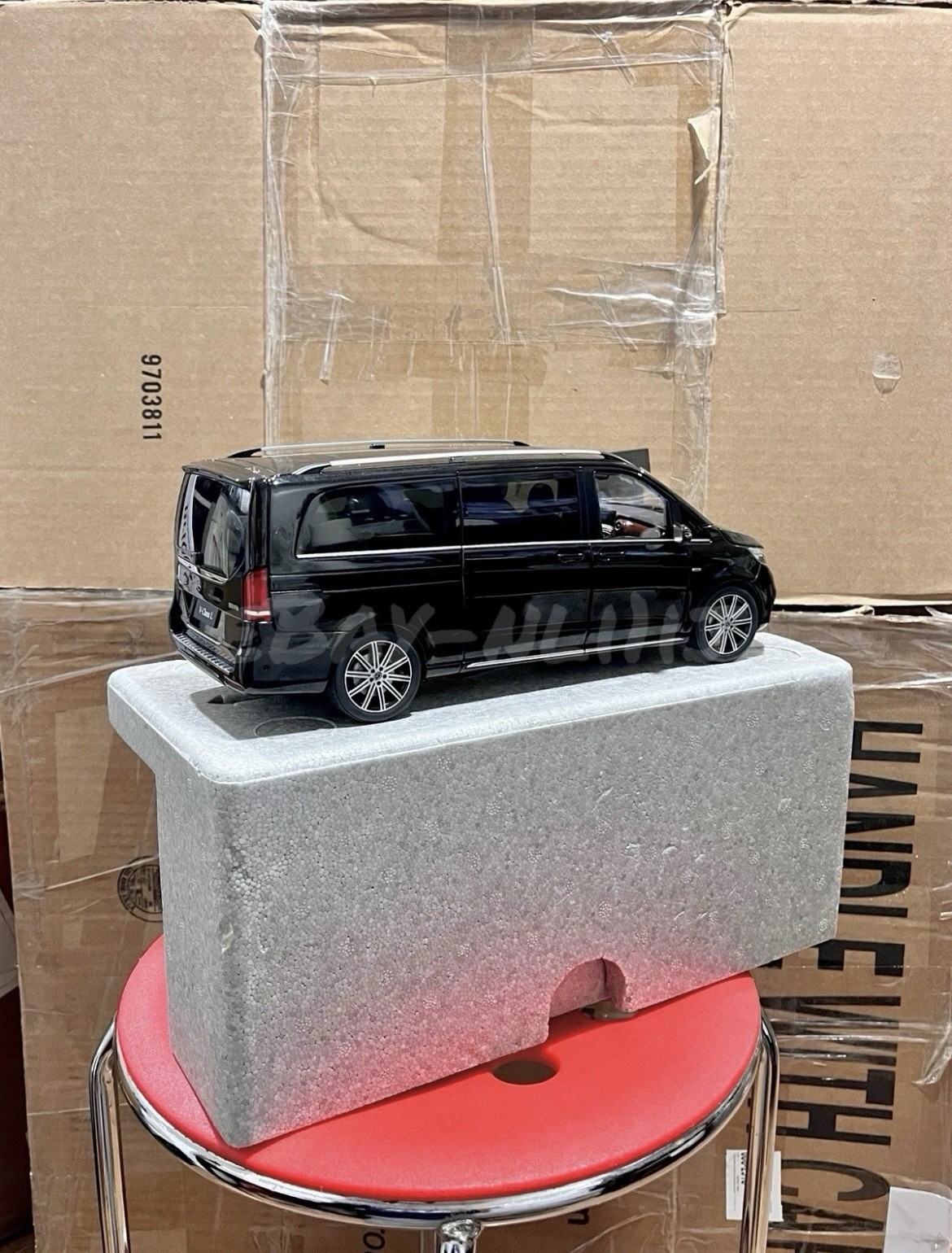 1:18 Scale Mercedes-Benz Vito Viano LWB Black Bus Minivan Diecast Model Car