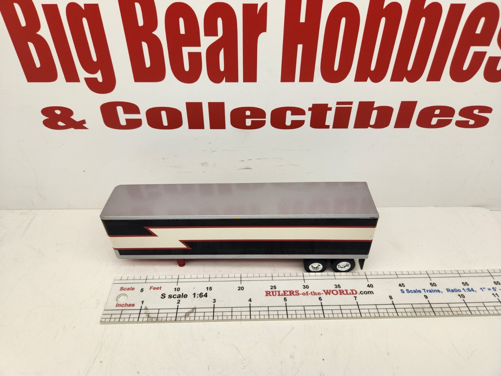 New 1/64 DCP Black,Tan, & Red Graphics Vintage Van Trailer