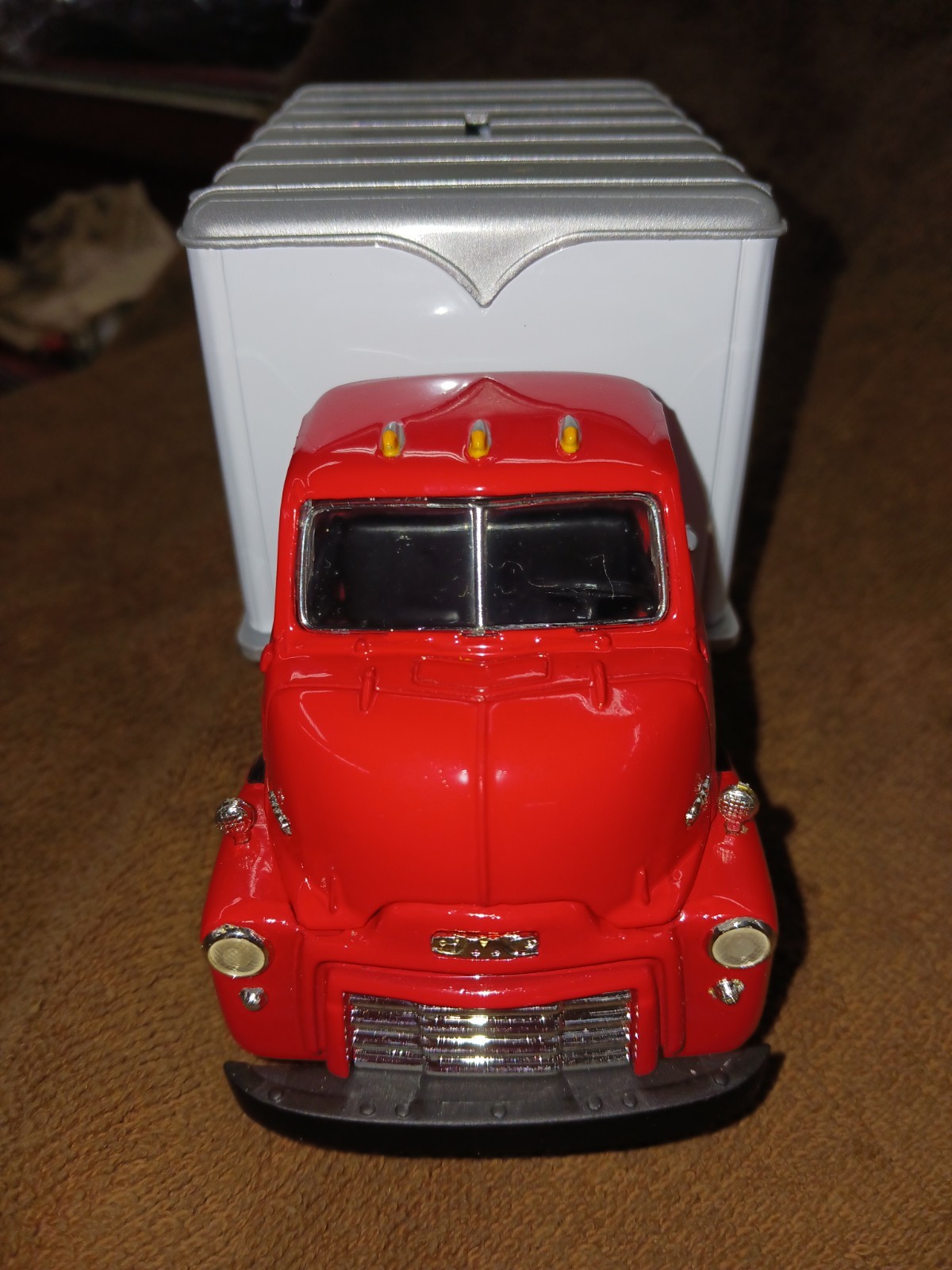 ST JOHNSBURY DELIVERY TRUCK REVERSED GRAPHIC DESIGN 1952 GMC VAN FIRST GEAR 1OF6