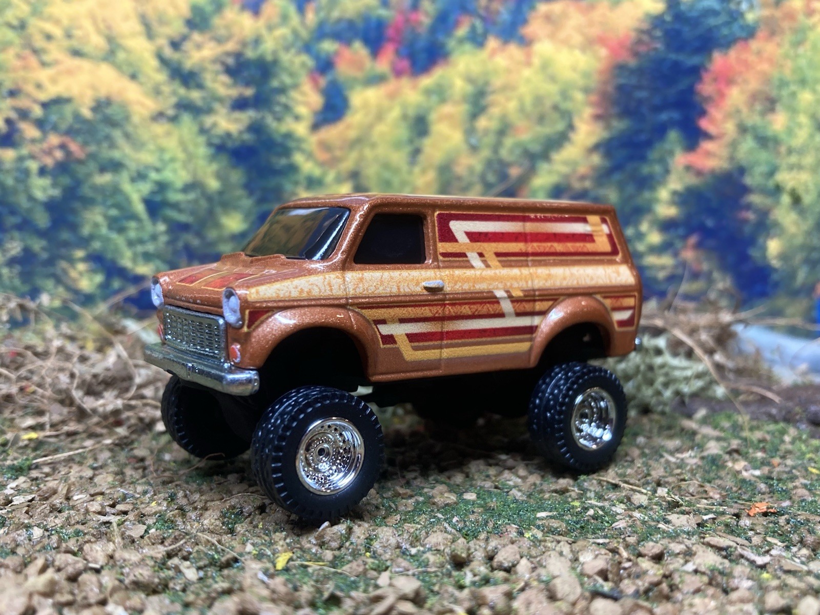 Ford Transit Supervan Lifted 4×4 Truck 1/64 Diecast Custom Hot Wheels Van