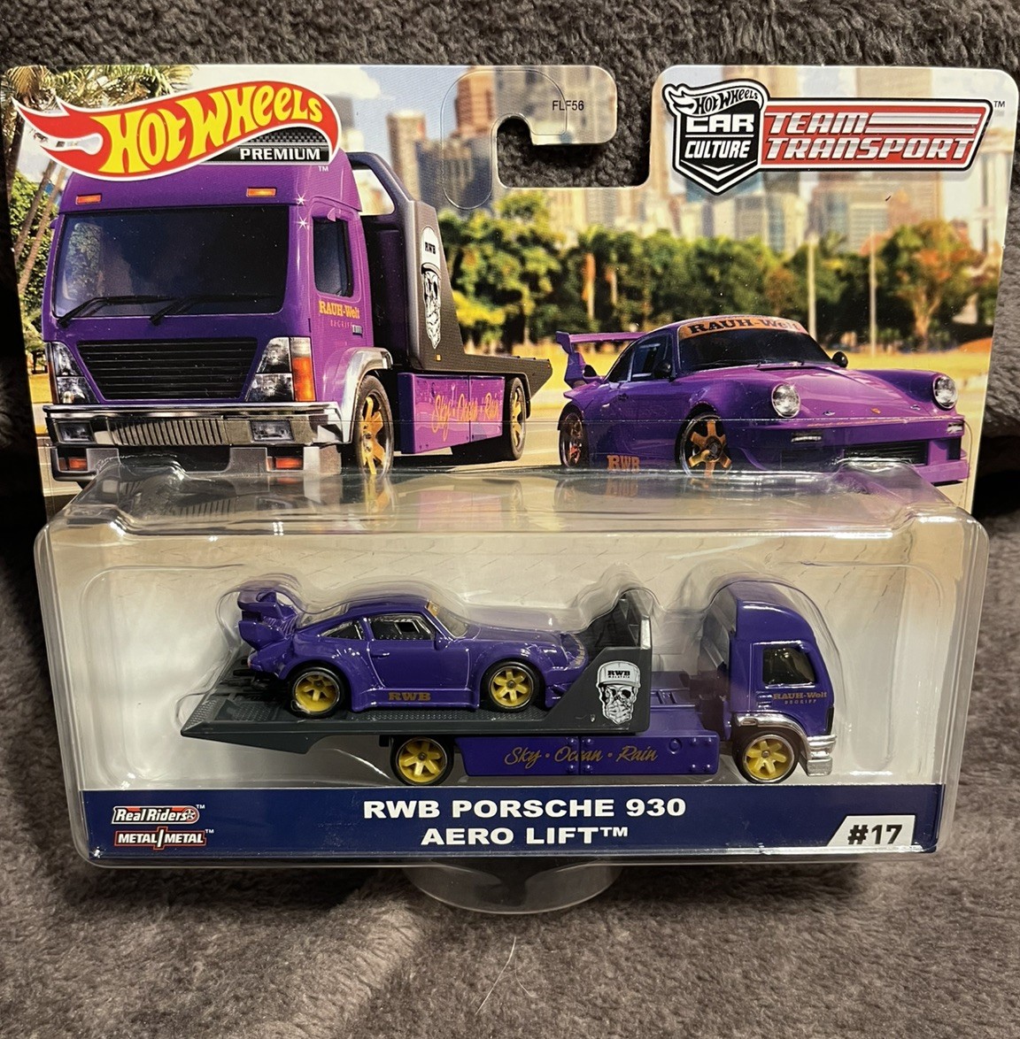 Hot Wheels Team Transport – RWB PORSCHE 930 AERO LIFT #17 1/64 2019 – PURPLE