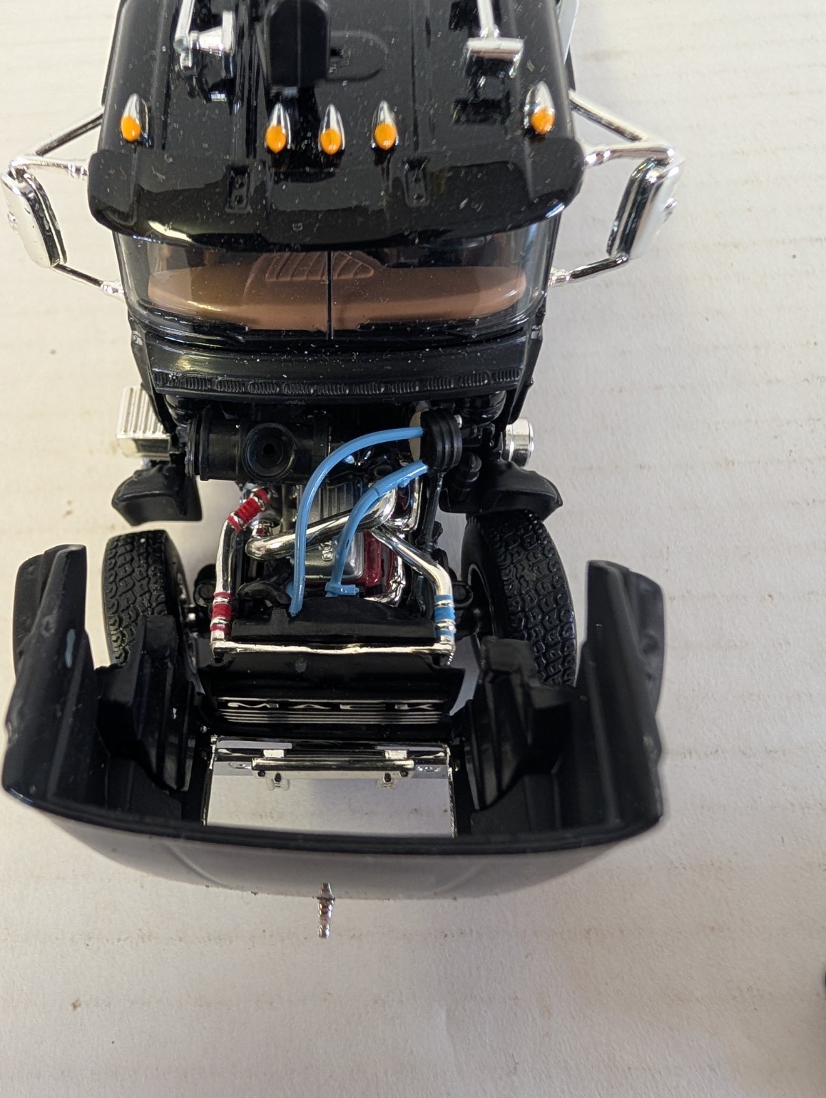 1:53 Scale Mack Service Truck Project – Unassembled Utility Body