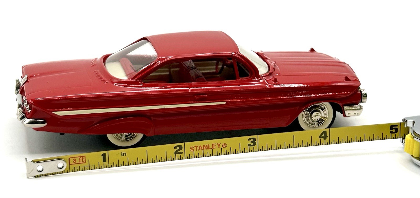 BROOKLIN MODELS – 1961 CHEVROLET IMPALA SPORT COUPE-MINT IN ORIGINAL BOX-1:43