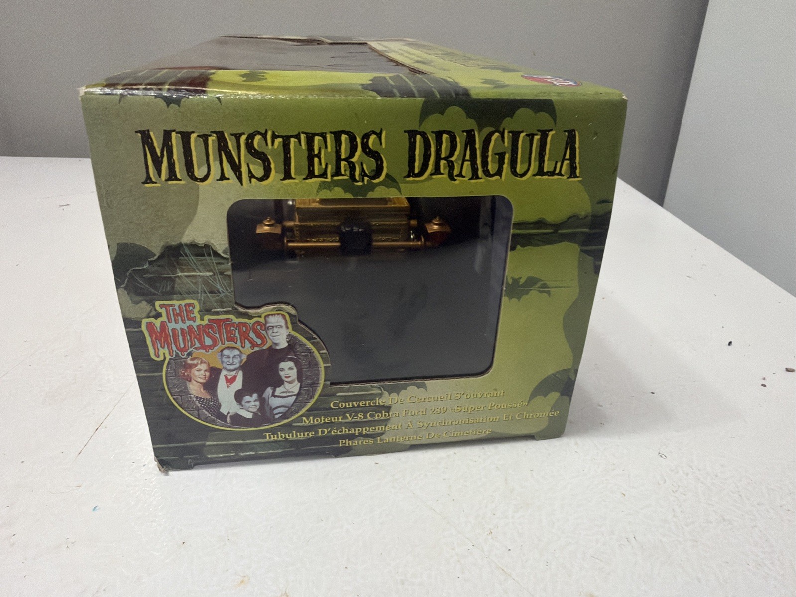 Ertl American Muscle The Munsters Dragsters Dragula 1:18 Diecast – Gold
