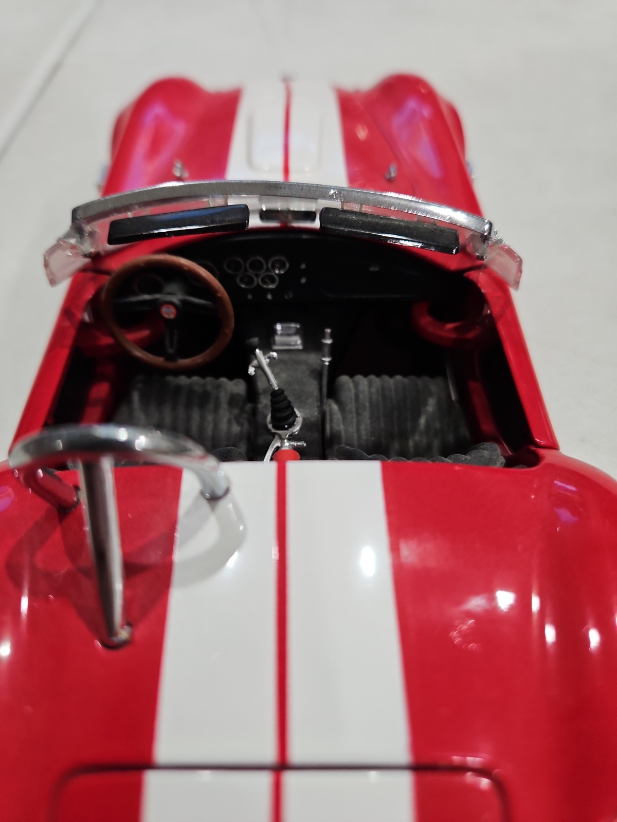 1:18 KYOSHO COBRA 427 RED ON BLACK [NO BOX] AS IS – Missing Gas Cap 🇺🇸 SHIPPED