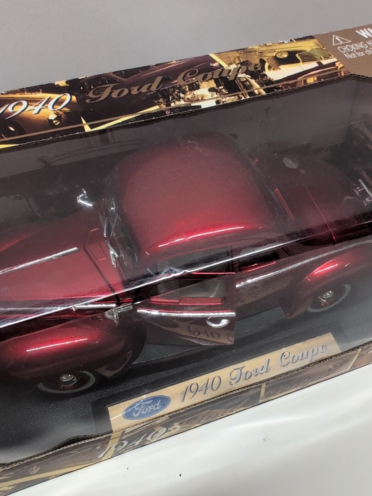 1940 Ford Coupe Flathead V-8 1:18 Scale Motor Max Diecast Metal NO 73108