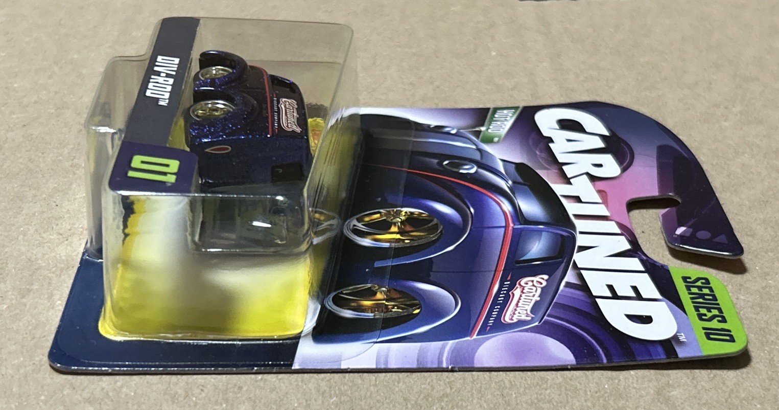 New 2026 Car Tuned Series 10 Hot Rod Way Div-Rod #01 Blue/Purple Metallic!