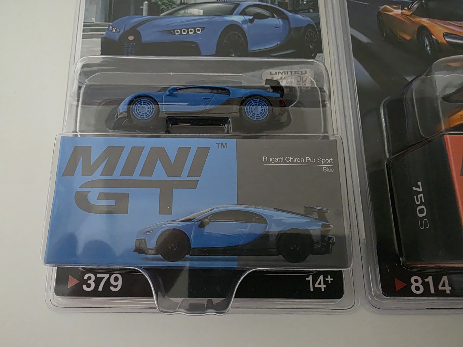 Lot of 2 Chase Mini GT 1:64 Bugatti Chiron Pur Sport Blue Mclaren 750S Orange