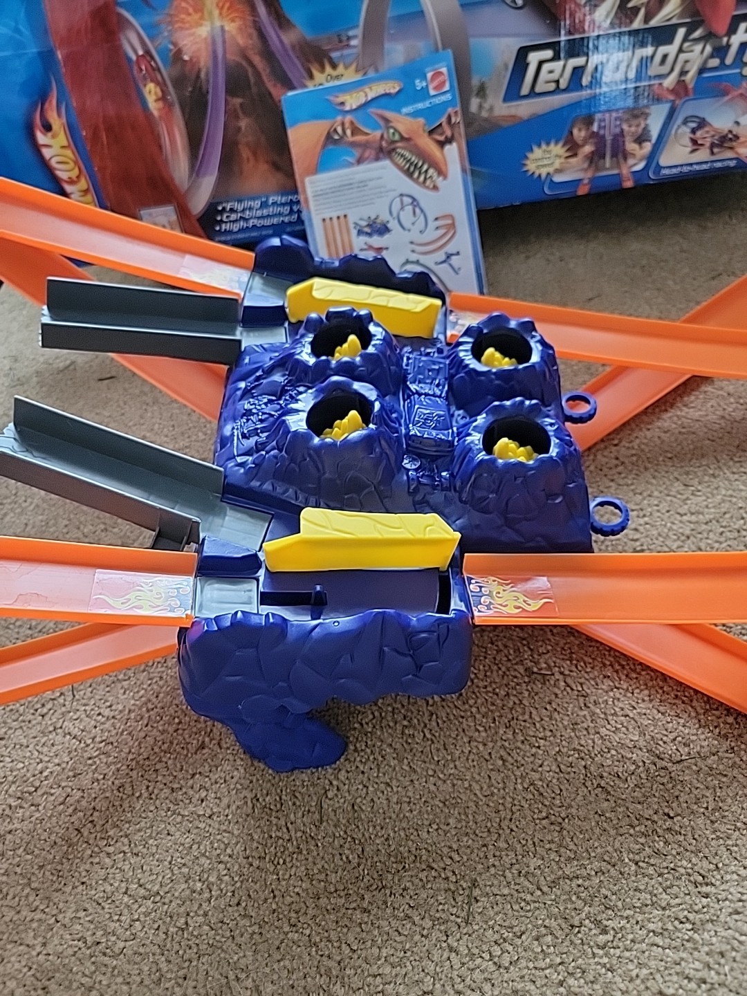 2006 Hot Wheels Terrordactyl Complete Set (See Description.)