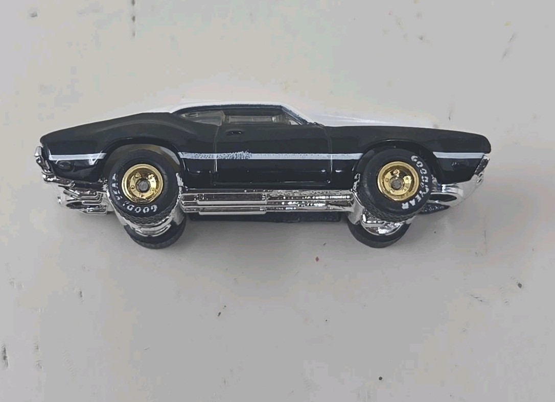 Hot Wheels OLDS 442 W30 – 1996 60s Muscle Car Collection EXCLUSIVE! Real Riders!