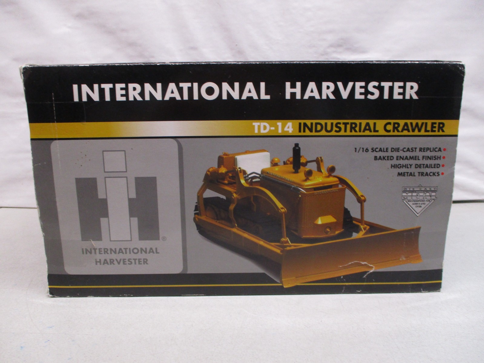 Speccast International Harvester TD-14 Industrial Crawler 1/16