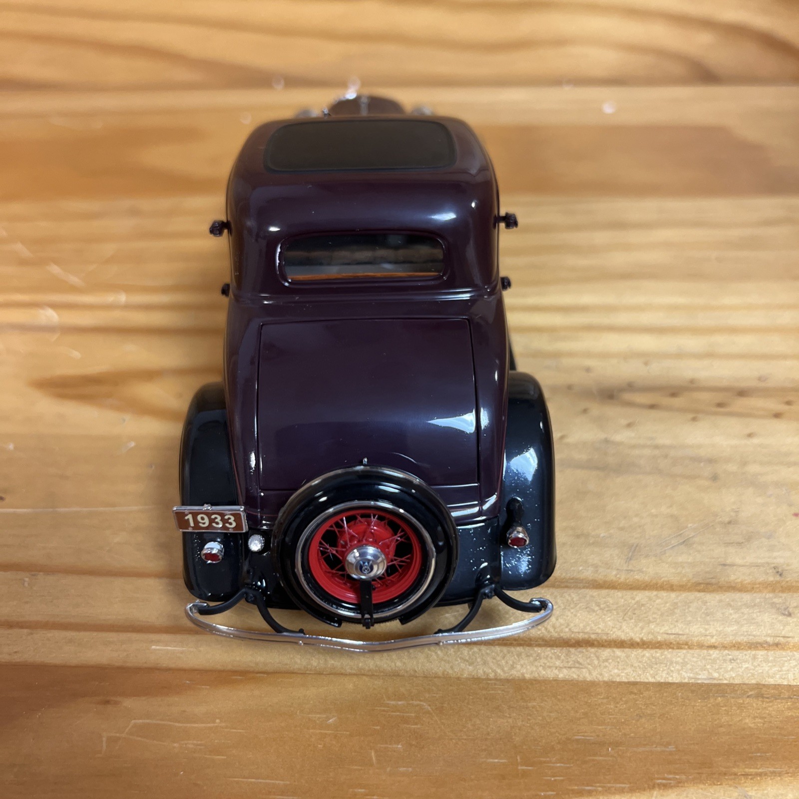 1933 Ford Deluxe Coupe Model 40 Coach Maroon Danbury Mint Diecast Replica