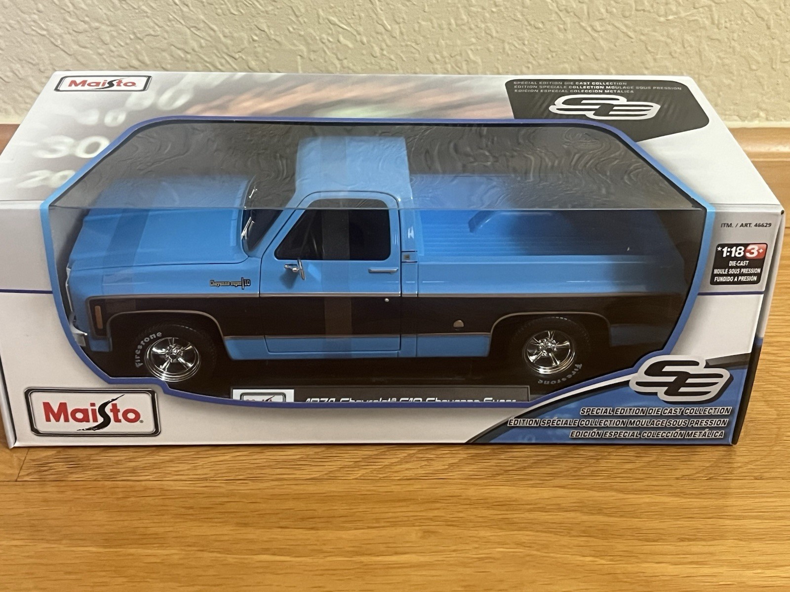 Maisto 1:18 1974 Chevrolet C10 Cheyenne Super Pickup Truck Blue Black Stripe New