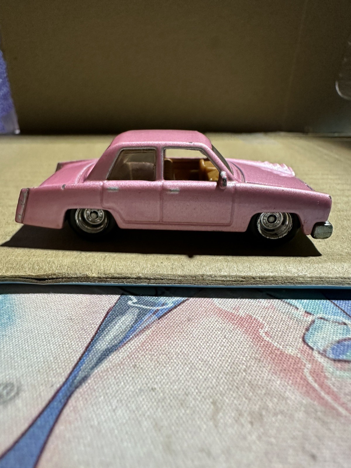 Hot Wheels 2017 Retro Entertainment The Simpsons Family Car (Pink) Loose