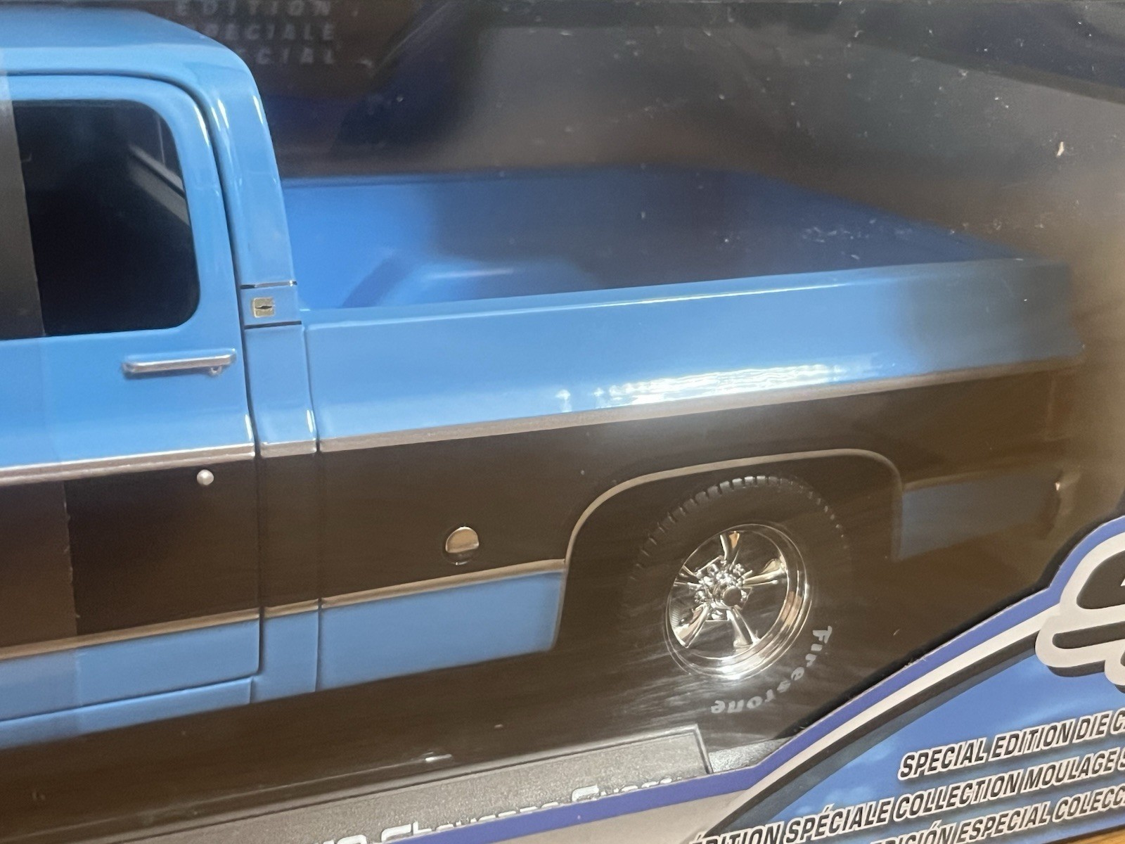 Maisto 1:18 1974 Chevrolet C10 Cheyenne Super Pickup Truck Blue Black Stripe New