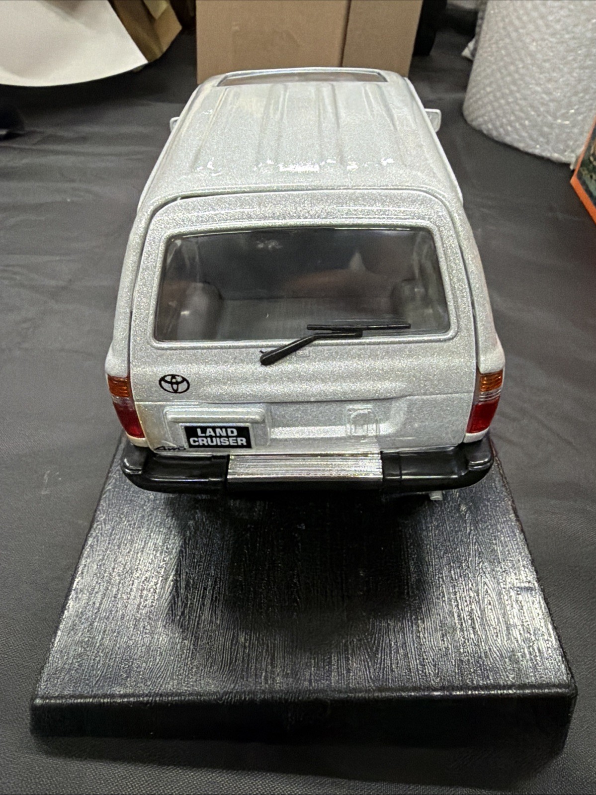 Road Tough 1992 Toyota Land Cruiser 1:18 Die-cast Metal Silver 4×4 No Box-J1/446