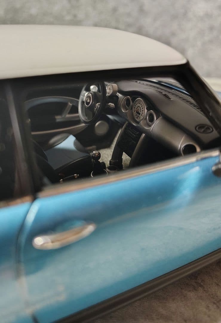 AUTOart 1:18 scale Mini Cooper Blue Diecast Model Car