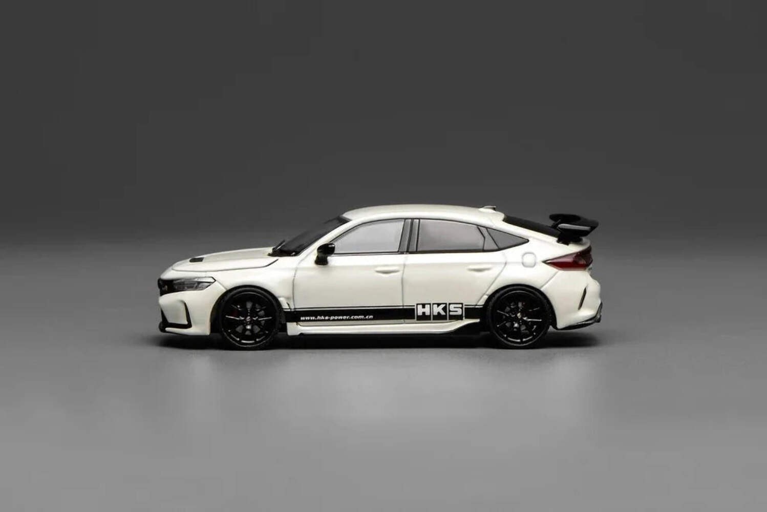 Motorhelix 1/64 Honda Civic Type R (FL5) HKS Championship White